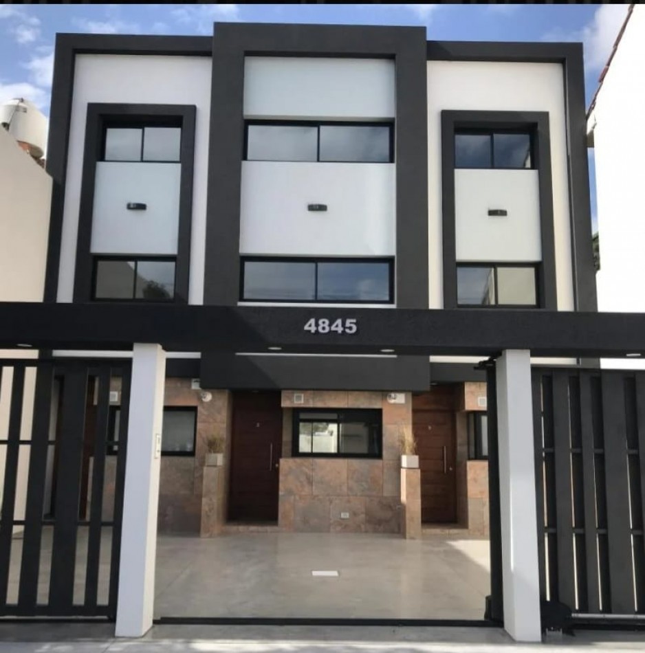 VENTA TRIPLEX 4 AMBIENTES A ESTRENAR. APTO CREDITO.