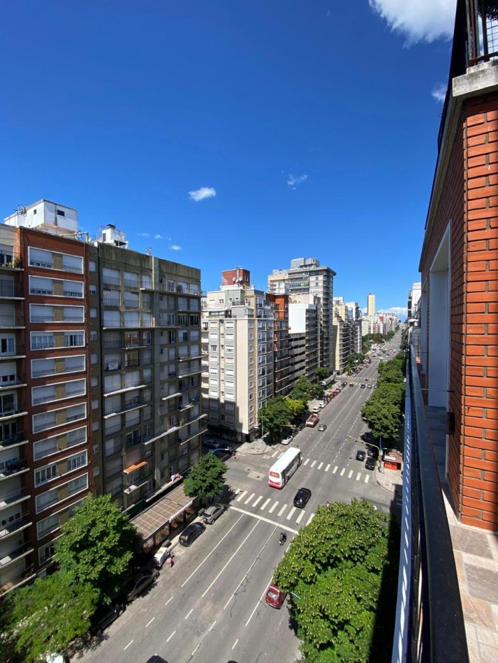 Departamento tres ambientes a la calle.  A estrenar. Mar del Plata.