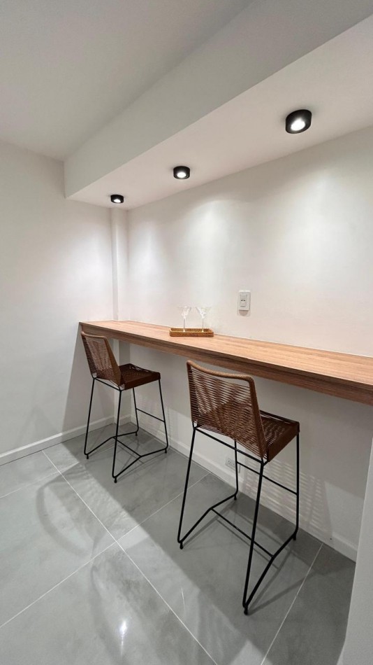 Departamento tres ambientes al frente  con balcon. Mar del Plata. Costa Atlantica.