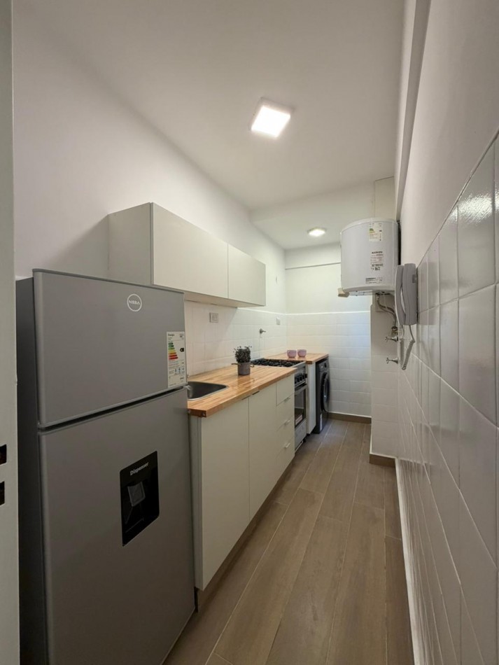 Dos ambientes a la calle, balcon saliente. Costa Atlantica, Mar del Plata