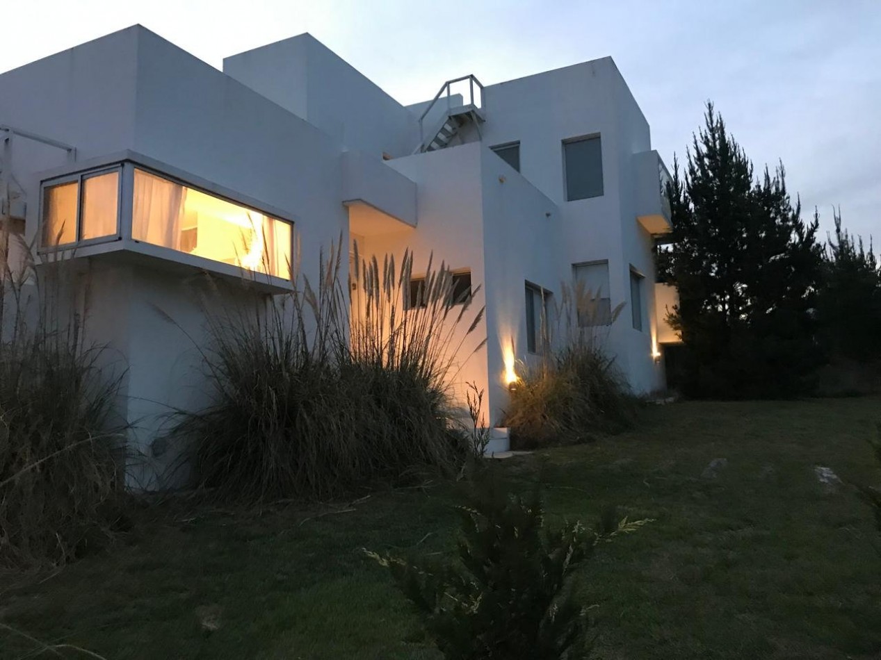 Casa 5 ambientes, Costa Esmeralda. Costa Atlantica.