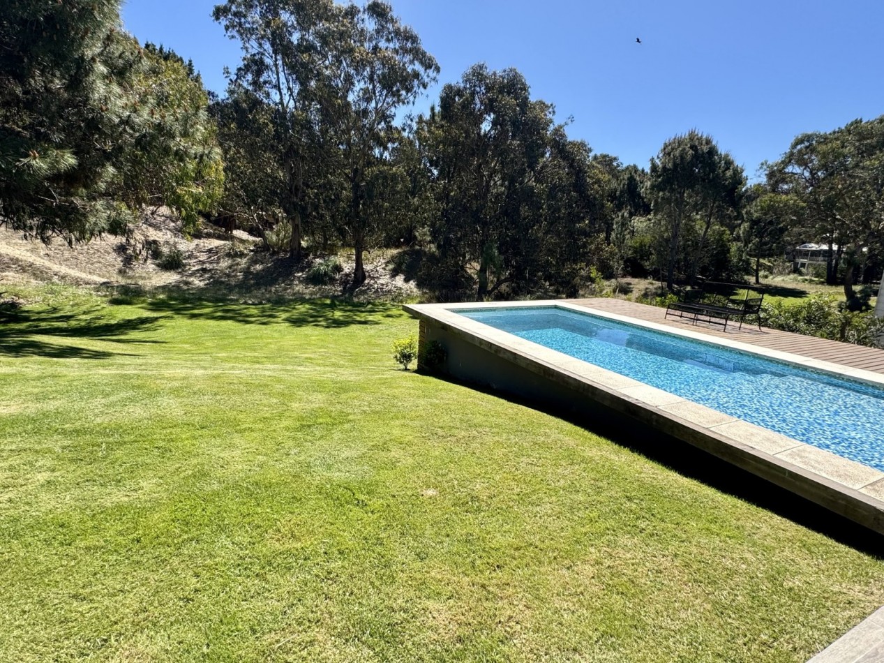 Casa 5 ambientes a la venta, Costa Esmeralda. Costa Atlantica