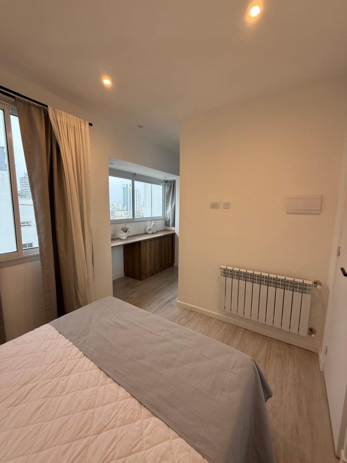 Tres ambientes a la calle. Mar del plata.