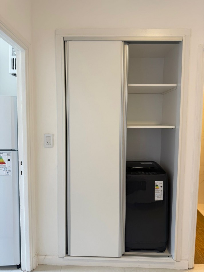 Departamento un ambiente con balcon. Centro. Mar del Plata.