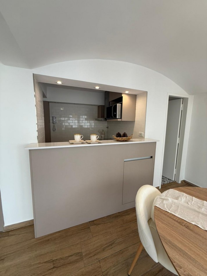 Departamento tipo duplex de 3 ambientes. Centro. Mar del Plata.