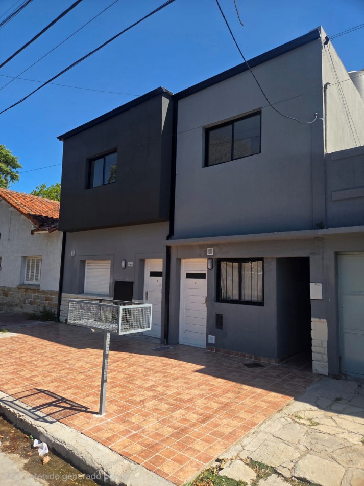 Ph de 3 ambientes a la calle en Duplex 