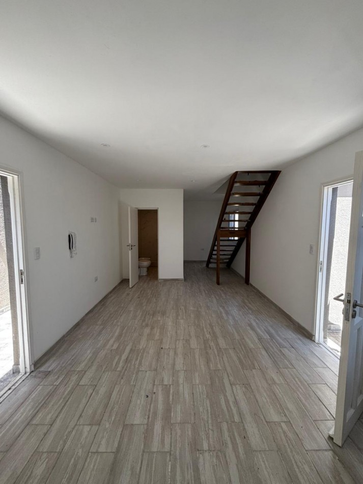 Duplex de 3 ambientes Contrafrente