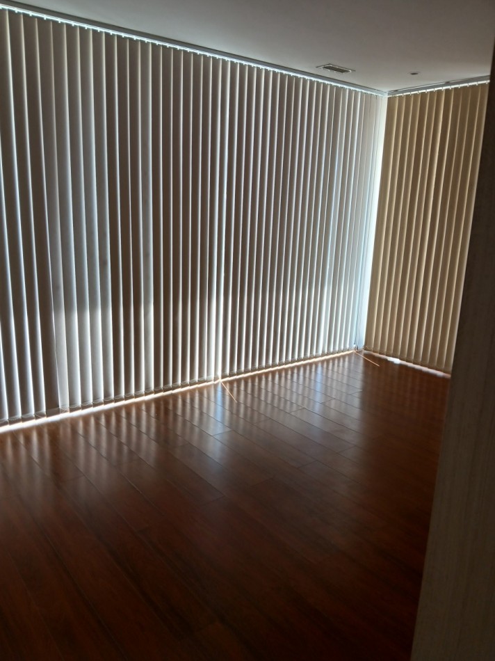 Rumenco, casa 5 ambientes. Dos plantas. Barrio Cerrado. 