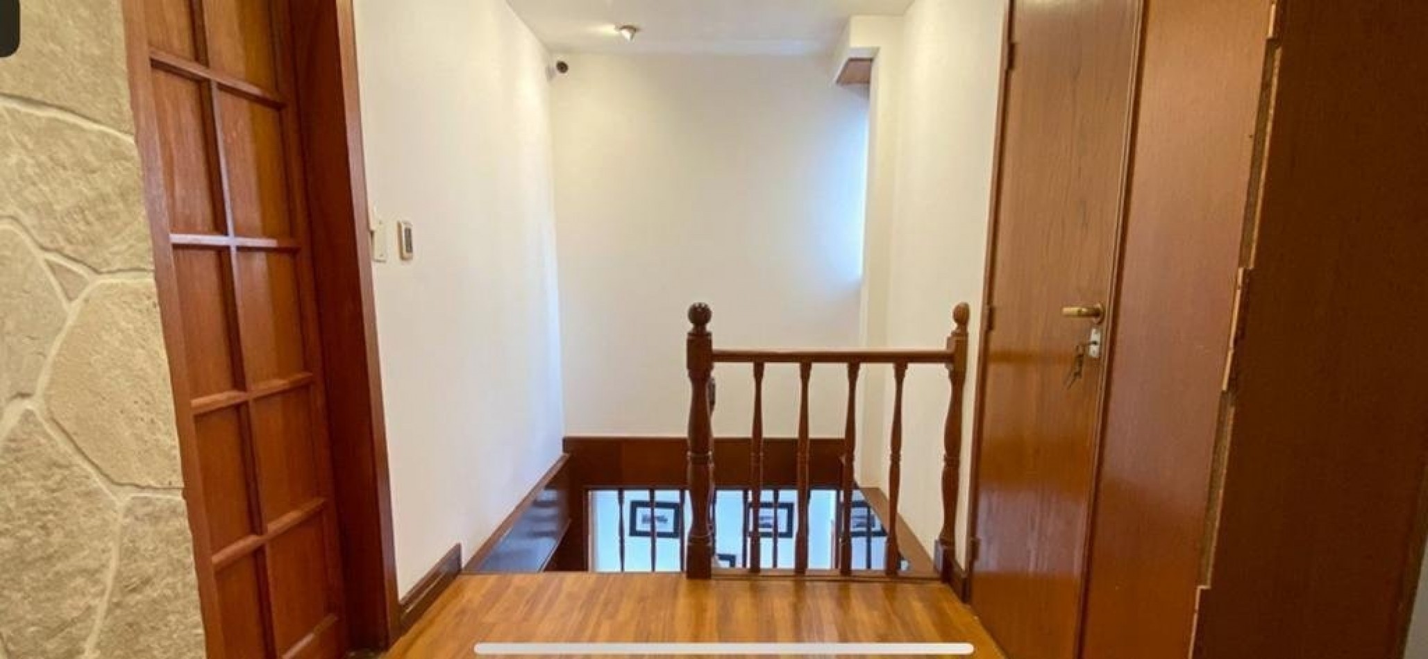 DEPARTAMENTO EN DUPLEX 5 AMBIENTES. VISTA AL MAR. LA PERLA. MAR DEL PLATA.