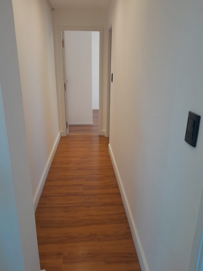 DEPARTAMENTO EN DUPLEX 5 AMBIENTES. VISTA AL MAR. LA PERLA. MAR DEL PLATA.