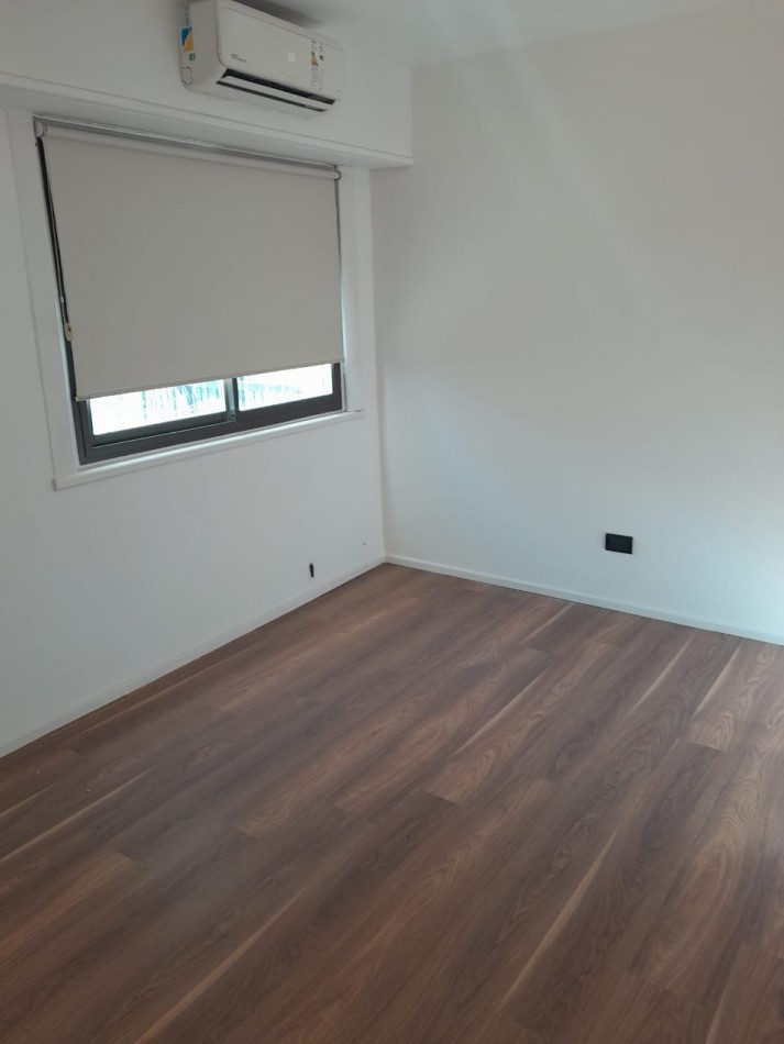 DEPARTAMENTO EN DUPLEX 5 AMBIENTES. VISTA AL MAR. LA PERLA. MAR DEL PLATA.